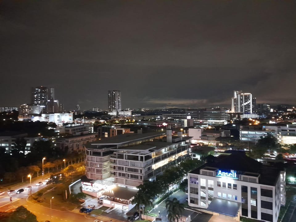 APEX TOWER Cybersquare Cyberjaya high speed wifi & Free Parking BY NSB Apartment in Selangor, Malaysia