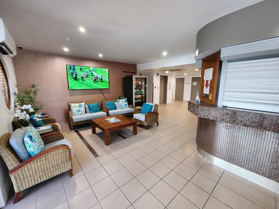 Communal lounge/ TV room
