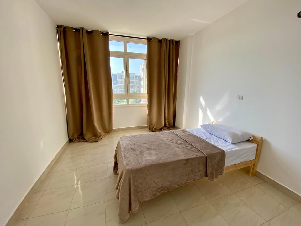 Egyptian Home with Free Wifi in Madinaty Apartment in Cairo Governorate