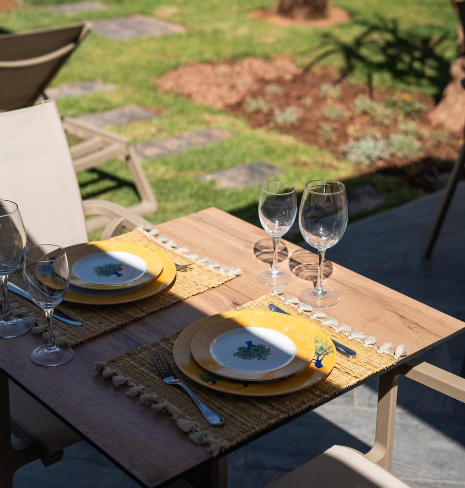 Garden, Food, Garden view, Drinks