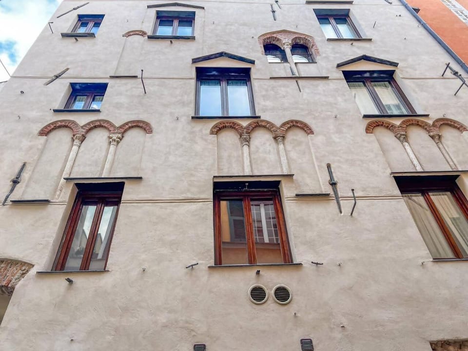 Lovingenoa - RED ONE Passion Apartment in Genoa