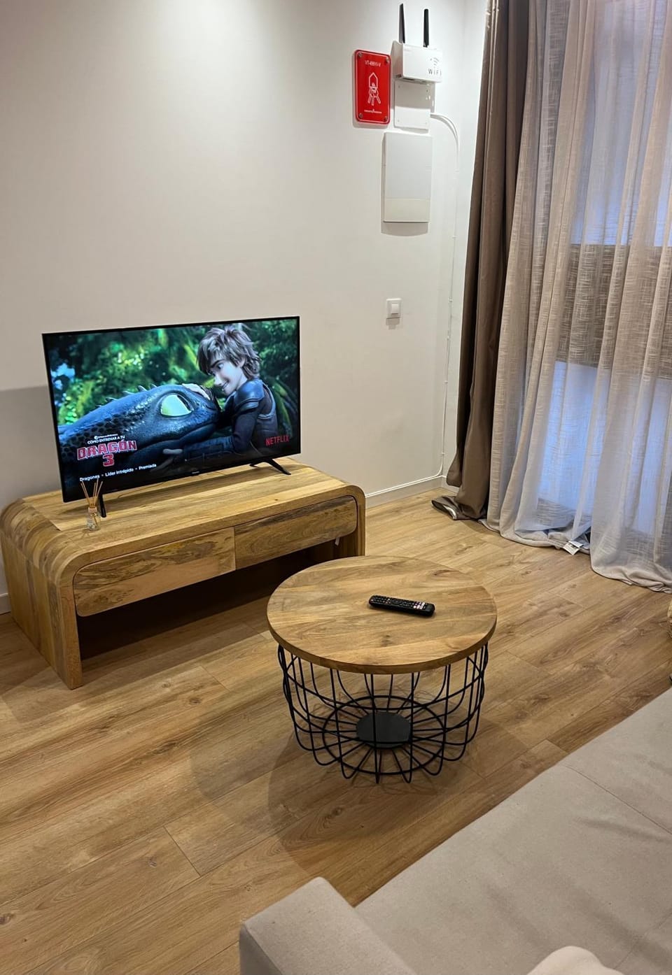 TV and multimedia, Living room, Lounge or bar