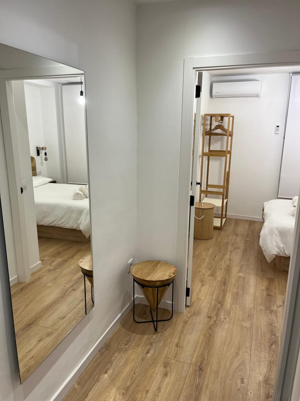 Bed, Bedroom, towels, wardrobe