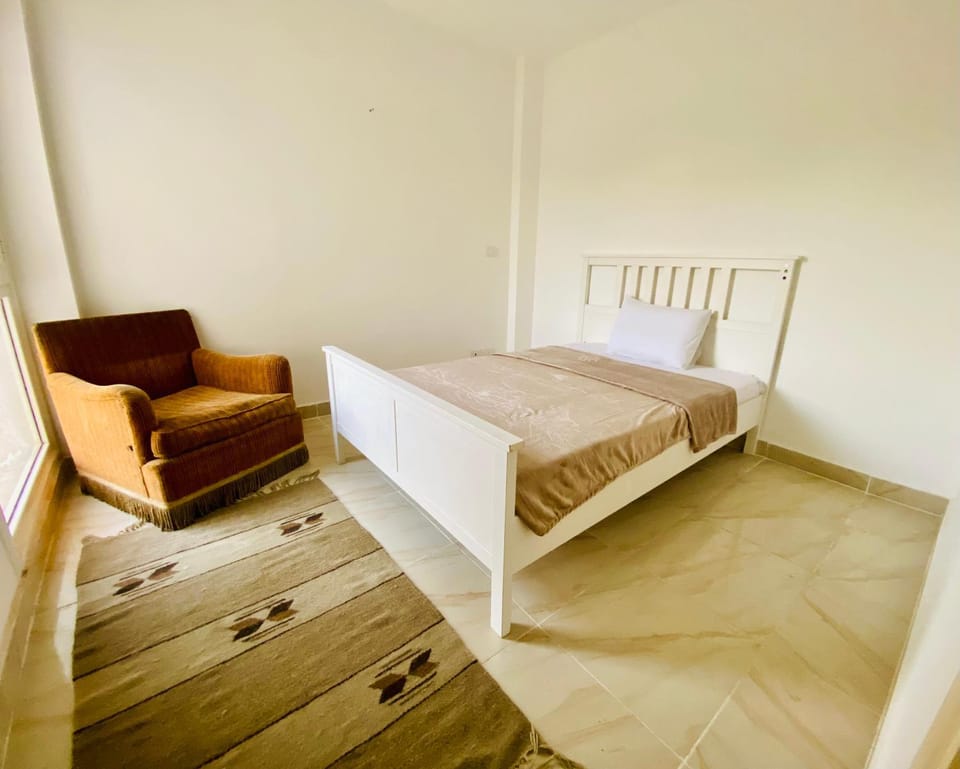 Green View with Free Wifi Apartment in Cairo Governorate