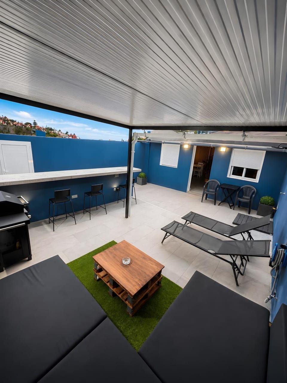 Property building, Living room