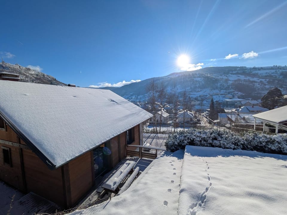 Chez Mimile , au calme , proche centre , wifi Chalet in La Bresse