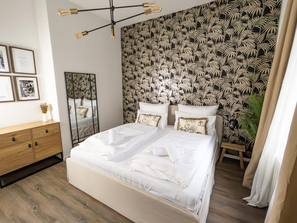 Bed, Bedroom