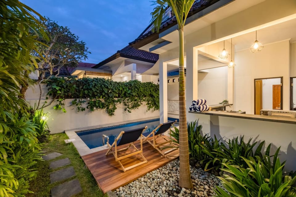 Garden, View (from property/room), Dining area, Garden view, Pool view, Swimming pool