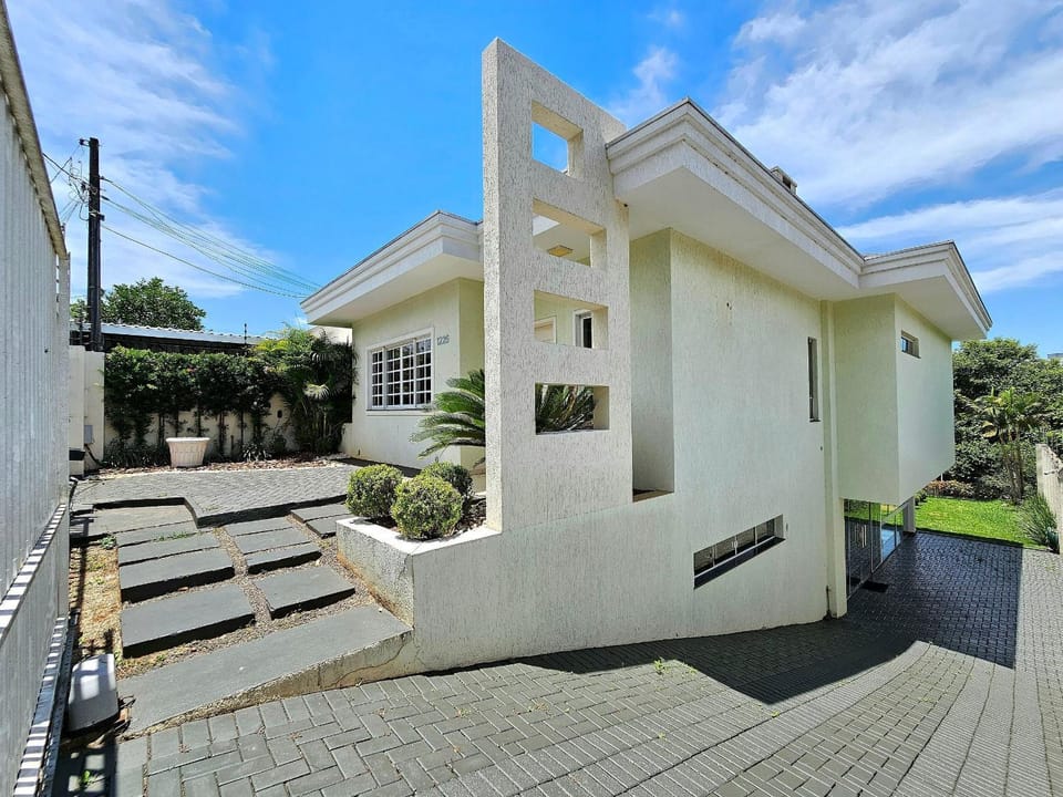 Casa bairro central 4 quartos com piscina House in Foz do Iguaçu