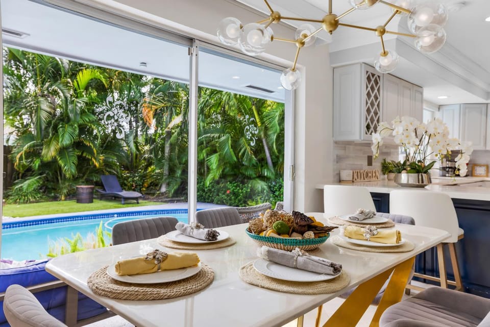 Patio, Garden, Living room, Seating area, Dining area, Garden view, Pool view, Swimming pool