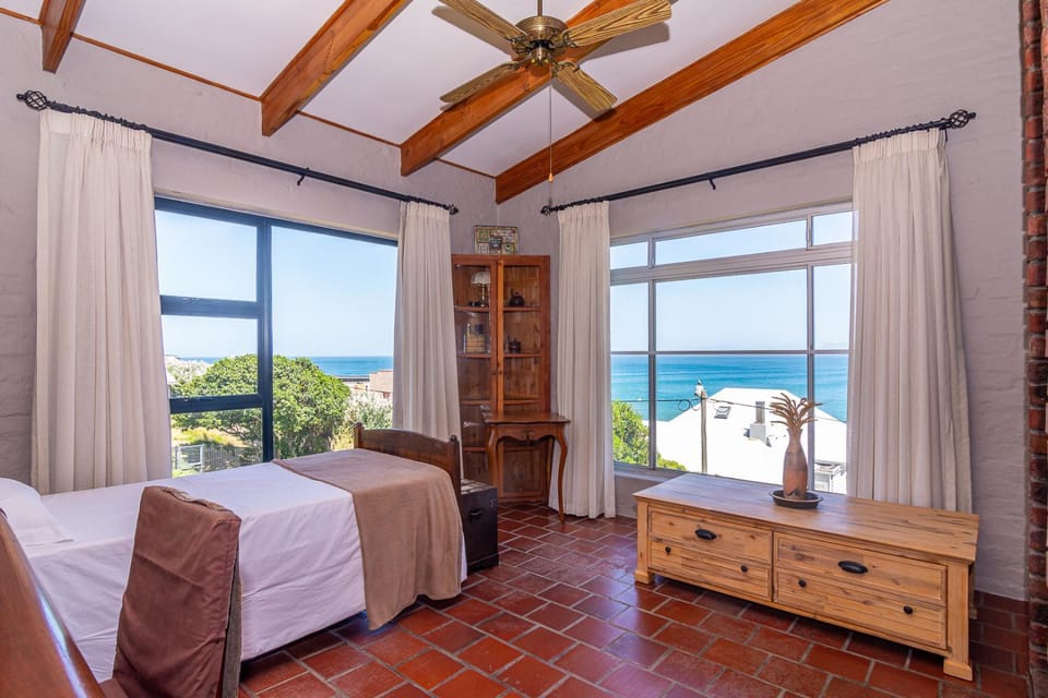 Bed, Bedroom, Sea view