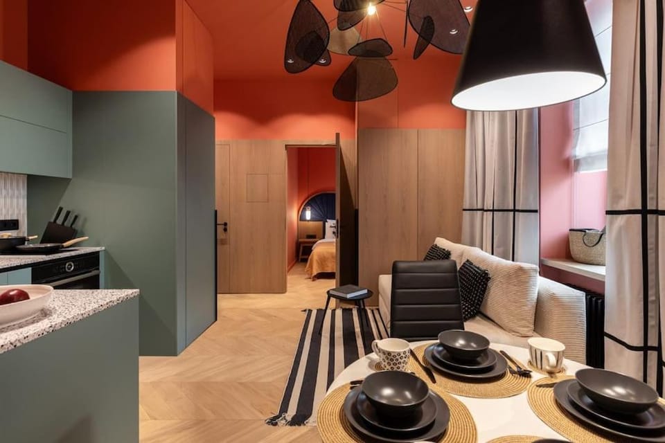 Premium Design - Top Location - Fast WiFi Apartment in Riga