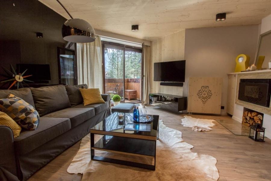 Communal lounge/ TV room, TV and multimedia, Living room, Seating area