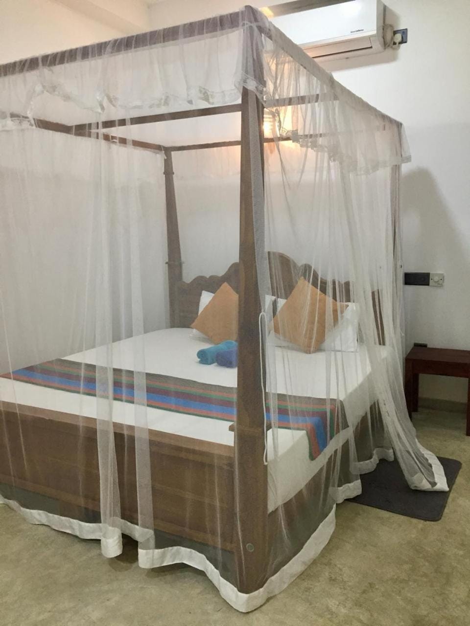 Villa 51 Ground Floor Rooms Your own room plus access to shared spaces Bed and Breakfast in Hikkaduwa