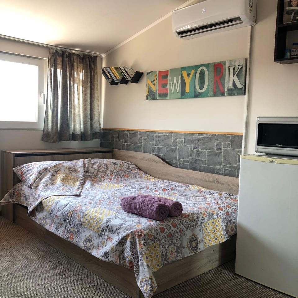 Rooftop Central Studio Apartment in Sofia