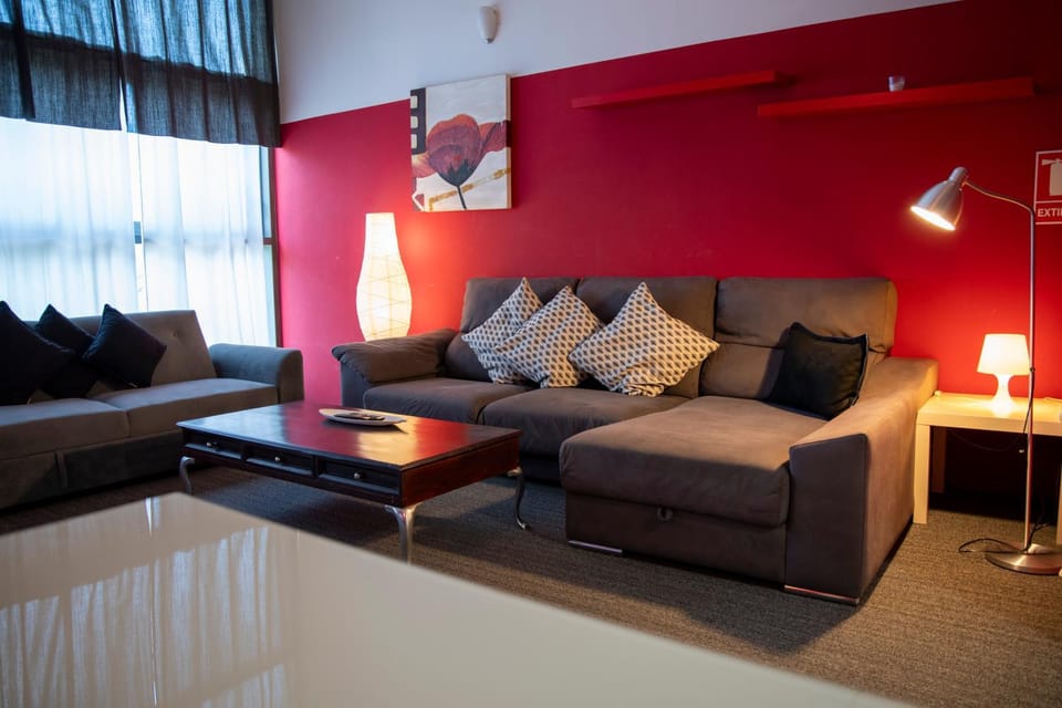 Living room, Seating area