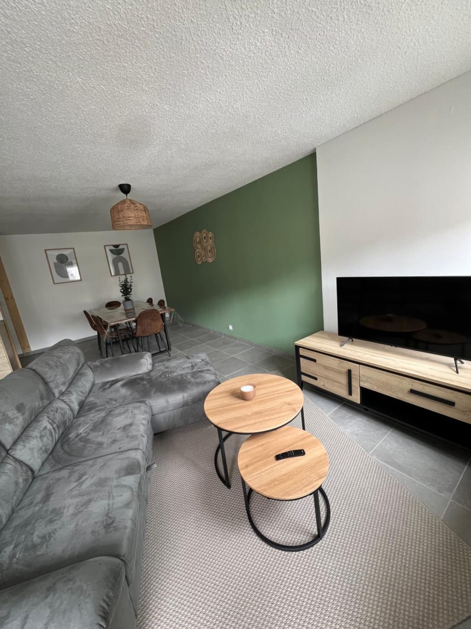 TV and multimedia, Living room, Seating area