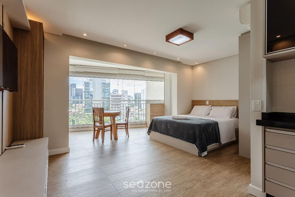 TV and multimedia, Dining area, Bedroom