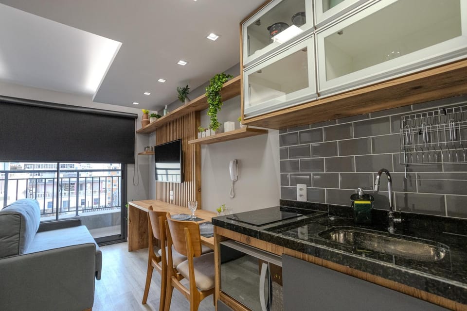 Kitchen or kitchenette, Dining area, stove