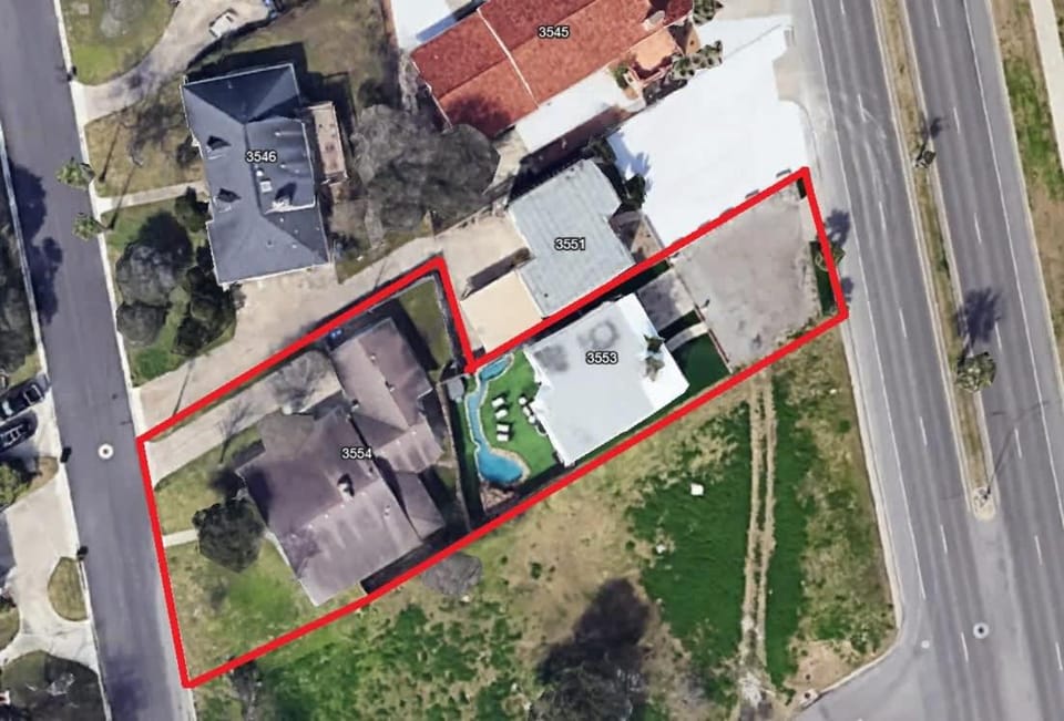 Oceanfront Retreat 2 Homes for 29-Guests House in Nueces County