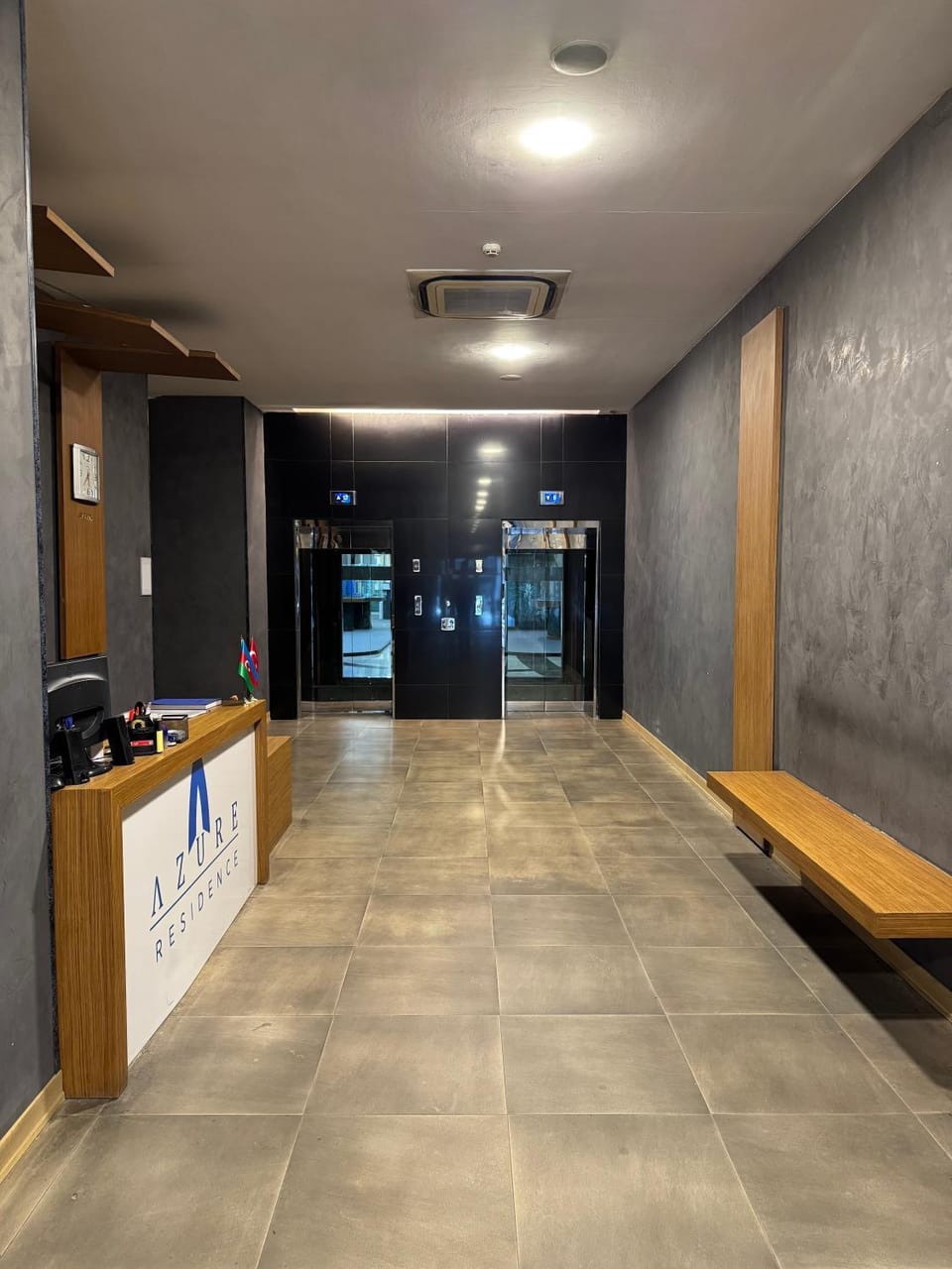 Lobby or reception, concierge