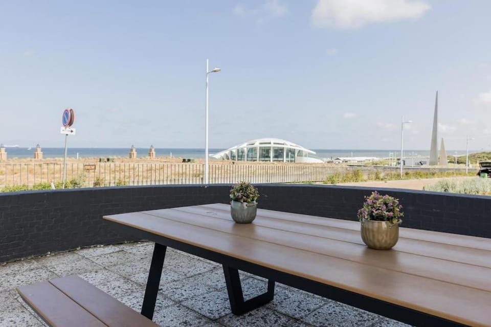 Haya Seaview - The Casino Apartment in The Hague