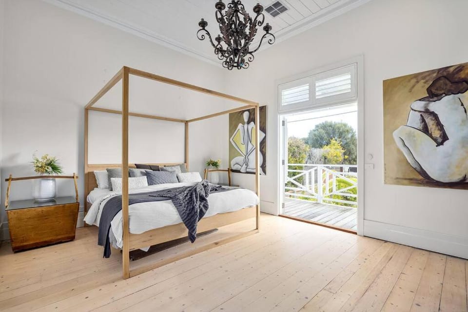 Ocean Beach House Sorrento - Luxury with Heated Pool and Spa House in Melbourne Road
