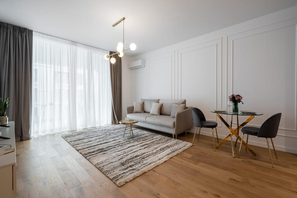 Living room, Dining area, air conditioner