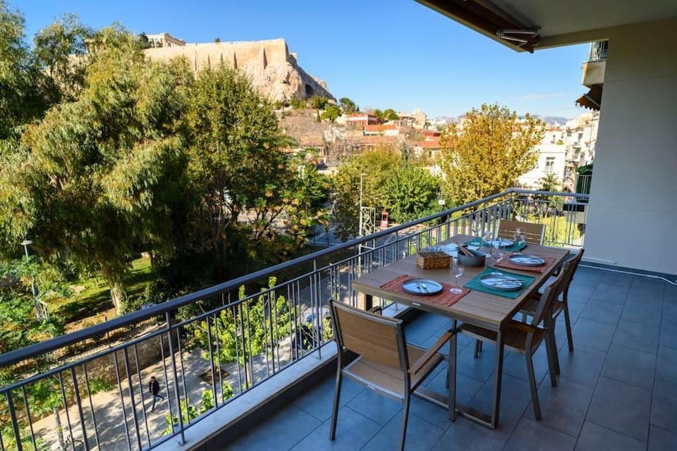Stunning Acropolis 2 bedroom Opulence Apartment in Athens