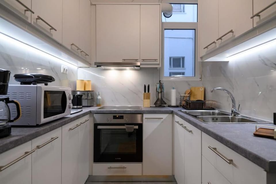 Stunning Acropolis 2 bedroom Opulence Apartment in Athens