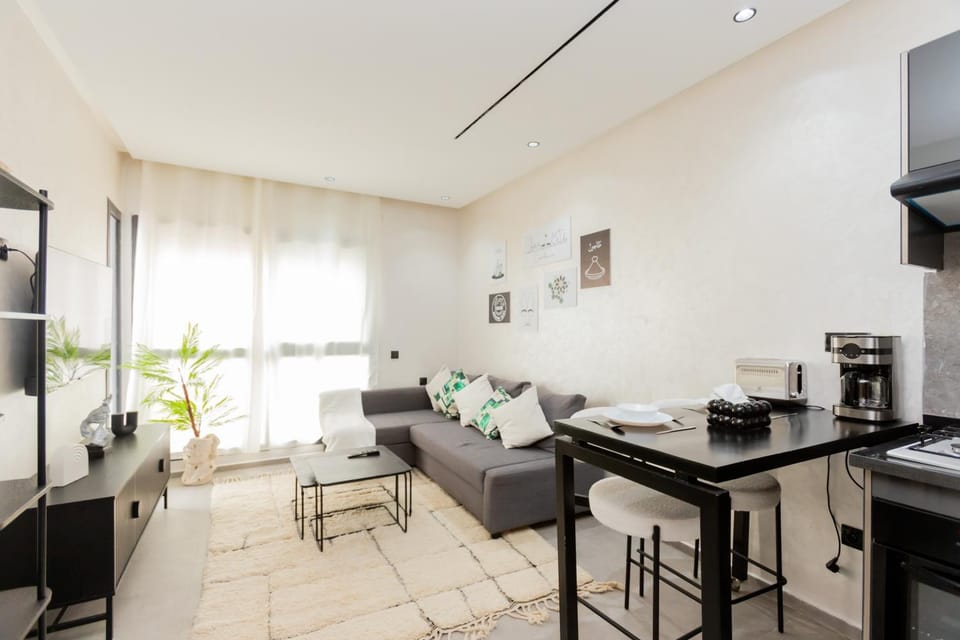 Appartement cosy et moderne Bouskoura proche Aéroport et Hopital universitaire Apartment in Casablanca-Settat