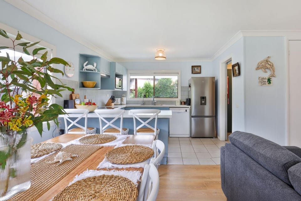Callala Bay Gem - Jervis Bay - Pet Friendly Getaway with Spa House in Callala Bay