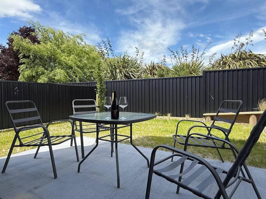 The Best Value 2-bedroom Brand-new built townhouse House in Wanaka