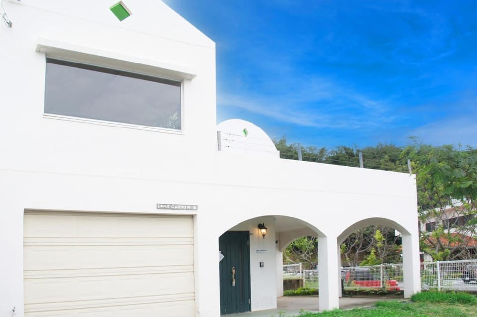 Okinawa Kona Garden 沖縄東恩納 House in Okinawa Prefecture
