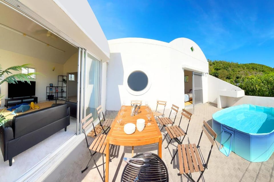 Okinawa Kona Garden 沖縄東恩納 House in Okinawa Prefecture