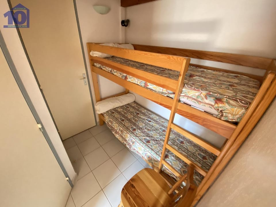 Pavillon 6 pers, à 70m plage, 2 chambres, parking - FR-1-781-58 House in Occitanie