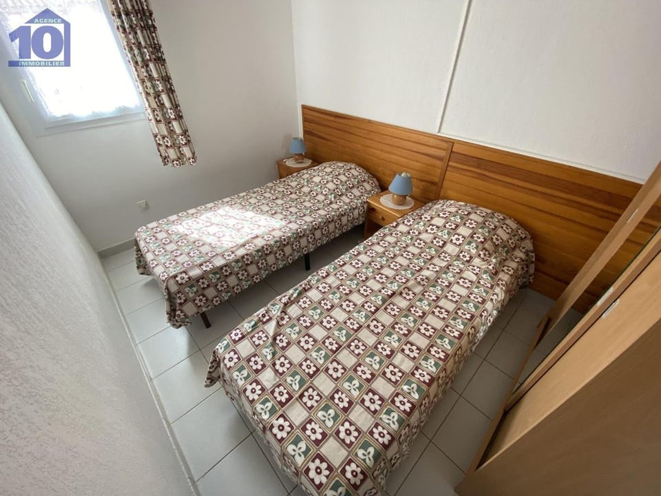 Pavillon 6 pers, à 70m plage, 2 chambres, parking - FR-1-781-58 House in Occitanie