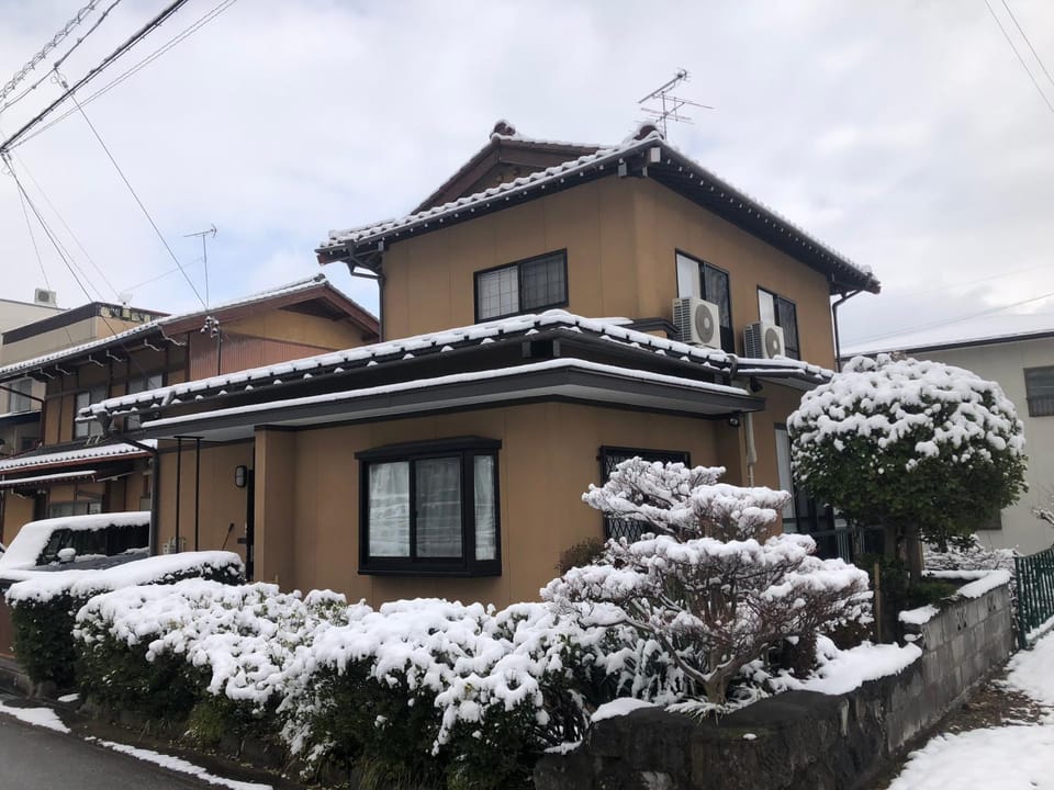 Property building, Winter