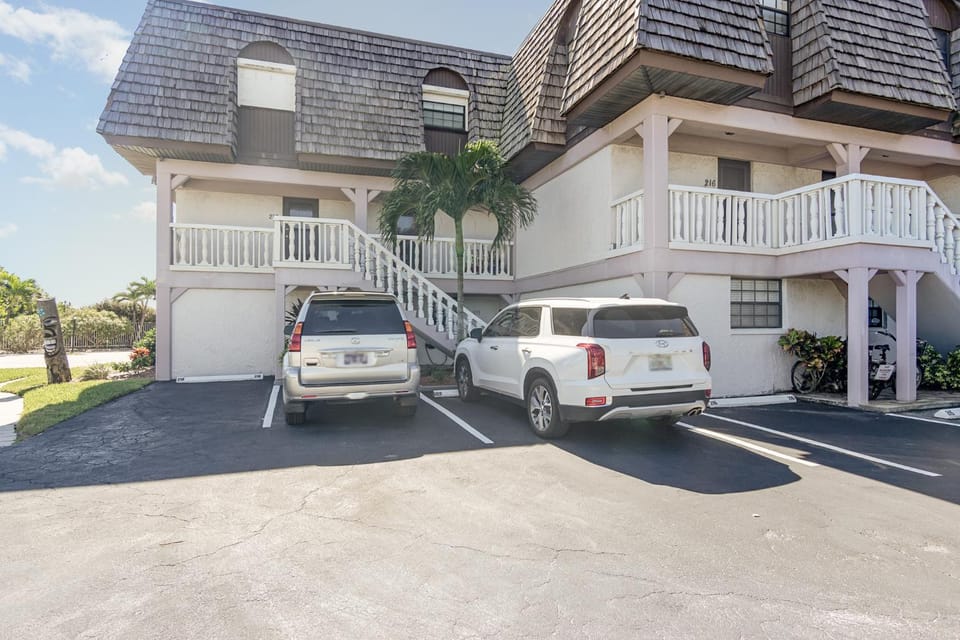 Property building, Parking