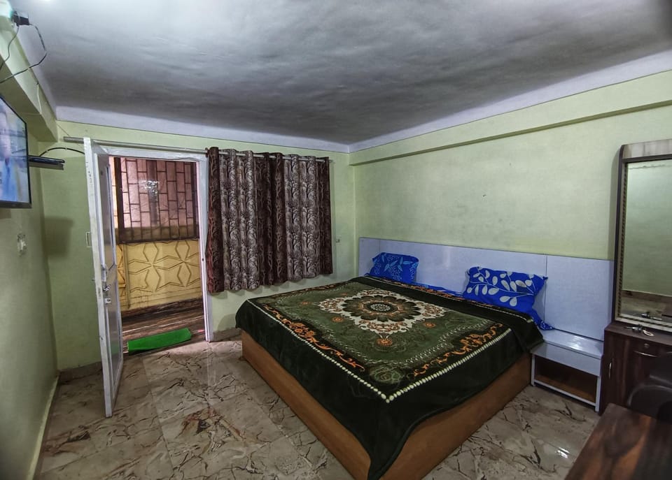 JK Guest House Hotel in Uttarakhand
