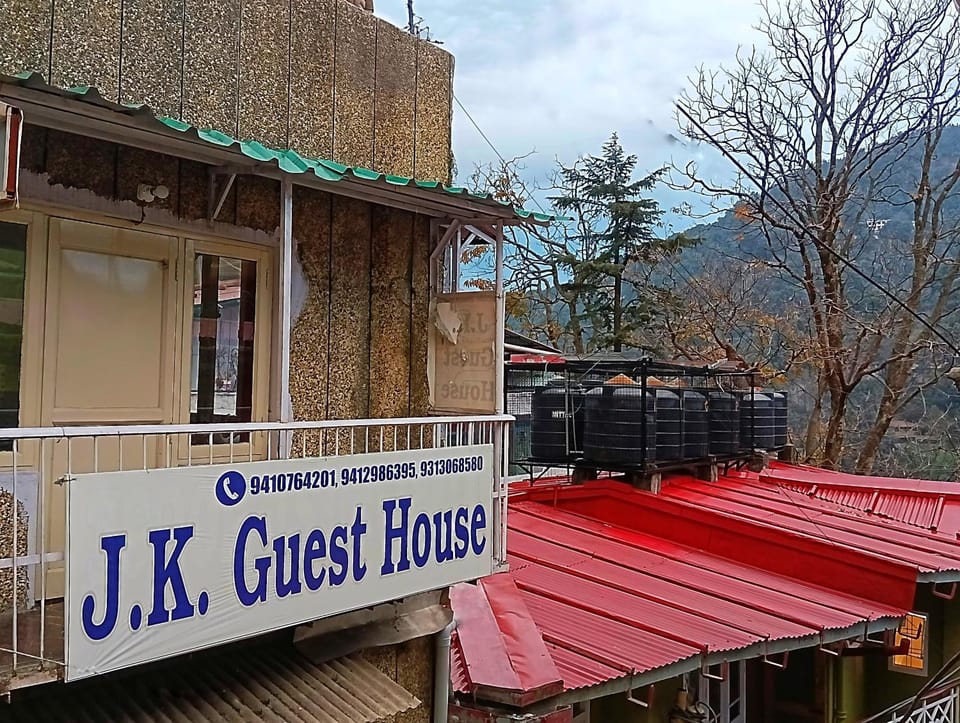JK Guest House Hotel in Uttarakhand