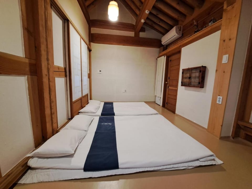 Soseoljae Guesthouse Gyeongju Bed and Breakfast in South Korea