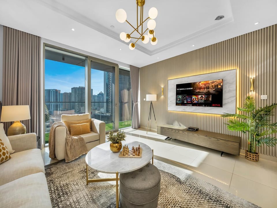 TV and multimedia, View (from property/room), Living room, Seating area, City view