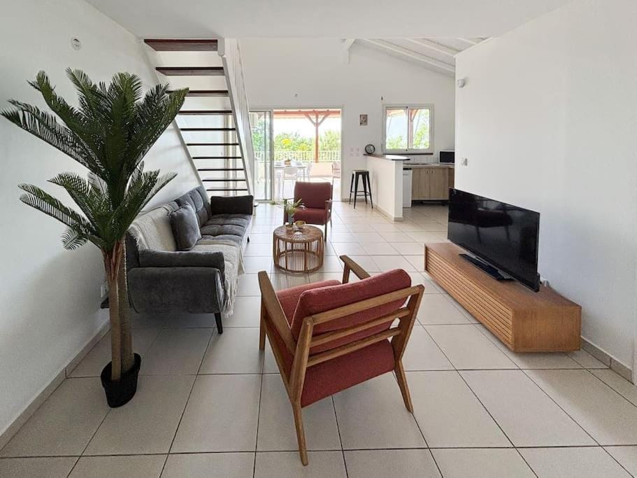 Patio, TV and multimedia, Kitchen or kitchenette, Living room, Dining area