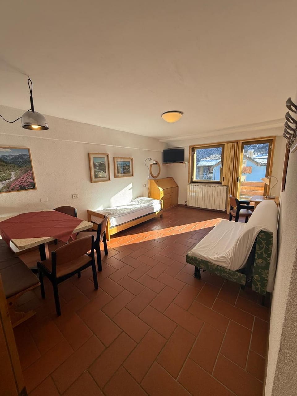 Bed, Living room, Dining area