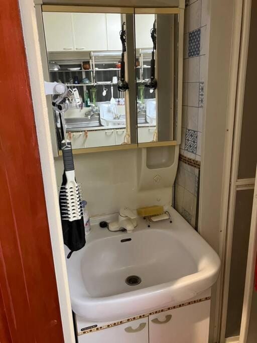 一軒家の一室 Bed and Breakfast in Osaka