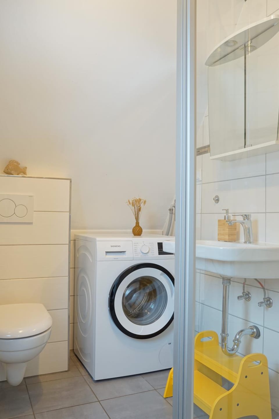 Shower, Bathroom, washing machine