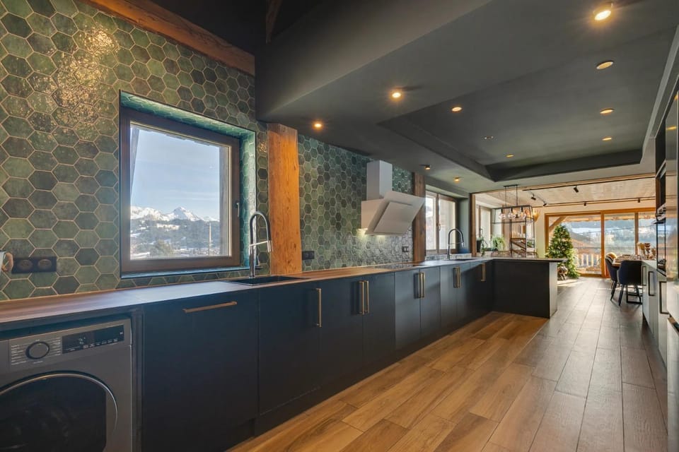 Ferme Des Cornuts 15 Guests • Hot Tub • Ski Bus Chalet in Les Gets