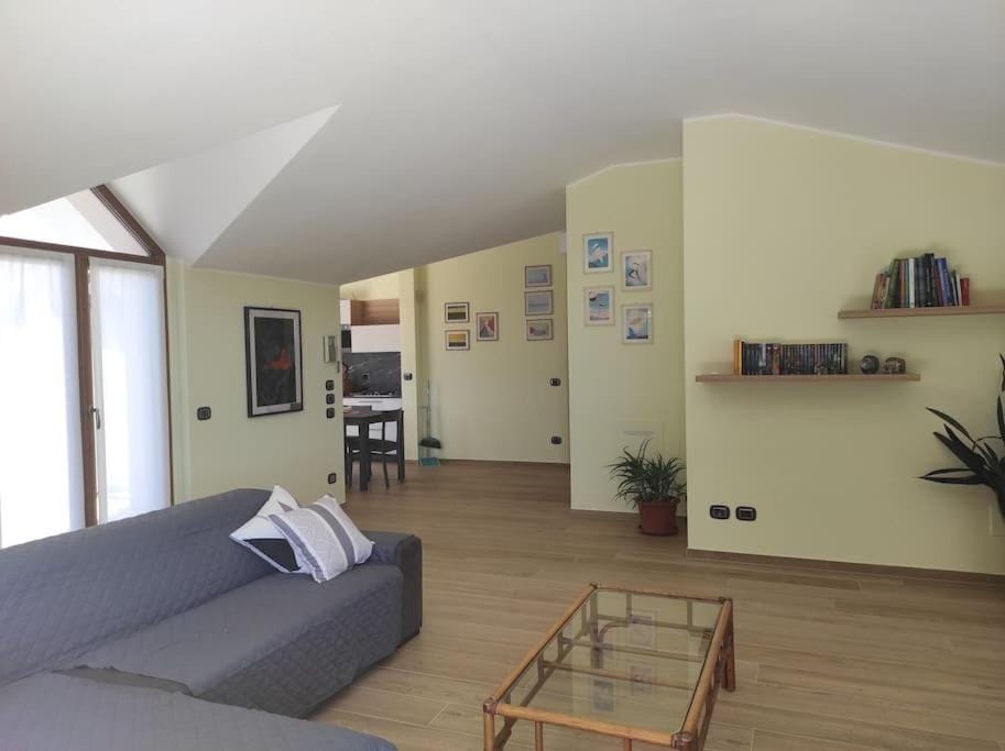 Villa " I Sette Pini " Apartment in Lombardy
