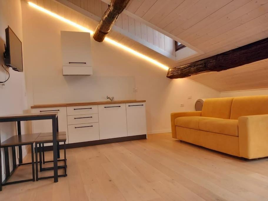 Downtown Roof Apartment in Como